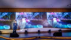 Mega Grand World Hà Nội mang sân khấu thuyền đầu tiên đến Việt Nam