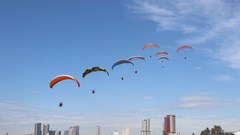 120 VĐV tham gia Giải Dù lượn “Bay trên Tiên Sa”