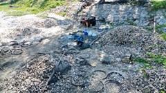 Danh thắng Đầm Lập An đang bị “bức tử”