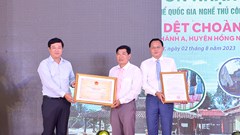 Đồng Tháp: Đón nhận Bằng công nhận Di sản văn hóa phi vật thể quốc gia Nghề dệt choàng