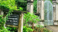 Di tích quốc gia đền thờ Song Trạng nguyên trước nguy cơ đổ sập