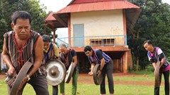 Tăng đầu tư ngân sách cho phát triển văn hóa