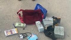 Phát hiện hai vụ vận chuyển ngoại tệ và ma túy trái phép