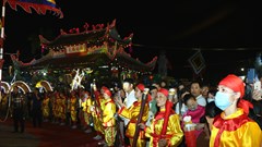 Nâng cao nhận thức trong thực hiện nếp sống văn minh trong việc cưới, tang, lẽ hội: Bức tranh lễ hội ngày càng đi vào nề nếp