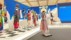 Từ Hanbok nghĩ về áo dài Việt, con đường trở thành sản phẩm sáng tạo