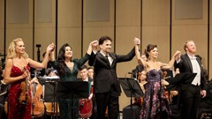 Thăng hoa xúc cảm với Hòa nhạc Giao hưởng Tháng Tám tại Nhà hát Hồ Gươm