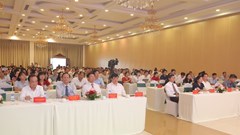 Nâng cao nhận thức, trình độ, năng lực lý luận, phê bình văn học, nghệ thuật trong tình hình mới