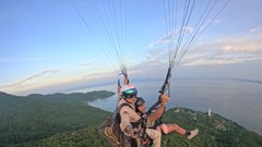 Các hoạt động thể thao bãi biển: Hấp dẫn, nhưng phải an toàn