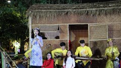 Lần đầu tiên tổ chức Liên hoan Đờn ca tài tử thiếu nhi Giải "Cánh sen hồng"