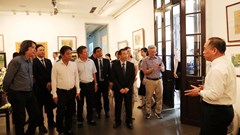 Cảm xúc thiêng liêng ở triển lãm mỹ thuật “Đất nước tôi”