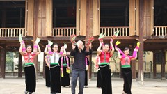 Người gìn giữ di sản văn hóa Thái ở Mường Lò