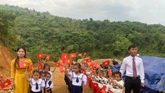 Ở nơi lần đầu tiên nghe tiếng trống khai trường