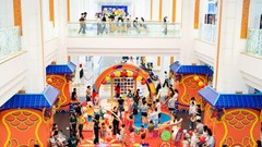 TTTM Vincom trên khắp cả nước đông kín khách dịp nghỉ lễ Quốc khánh