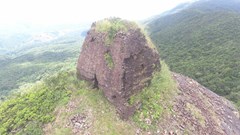 Bí ẩn công trình tháp Hòn Chuông ở Núi Bà