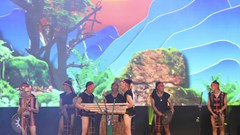 Sắc màu truyền thống các dân tộc miền Trung