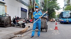 Anh công nhân Vệ sinh môi trường giữ vững phẩm chất người lính