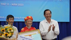 Trao Giải thưởng Trần Văn Giàu cho nhà nghiên cứu Nguyễn Đình Tư