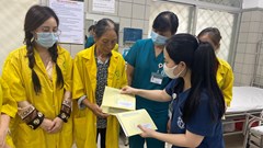 Quỹ Bảo trợ trẻ em Việt Nam hỗ trợ trẻ em là nạn nhân vụ cháy nhà chung cư mini