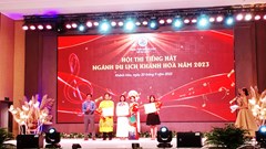 Trao thưởng Hội thi “Tiếng hát ngành Du lịch Khánh Hòa”