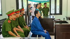 Cựu đại úy công an nổ súng cướp tiệm vàng bị tuyên phạt hơn 8 năm tù