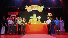 Sinh viên Trường ĐH Văn hóa TP.HCM dâng hương tri ân Tổ nghiệp ngành Sân khấu