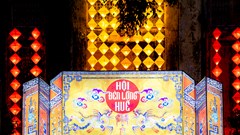 Lung linh sắc màu trong đêm khai hội Đèn lồng Huế 2023