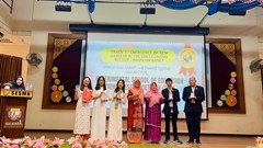 Đoàn học sinh Việt Nam giành giải cao tại diễn đàn FRSIS