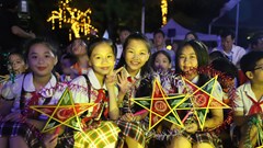 Tưng bừng Lễ hội Trăng rằm tại Thành cổ xứ Đoài Sơn Tây