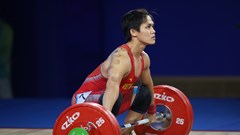 Trịnh Văn Vinh không thể lách qua khe cửa hẹp