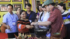 Hút khách bằng ẩm thực của người Bana Kriem