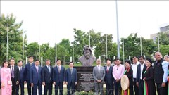 Khánh thành tượng danh nhân RabinDranath Tagore tại Bắc Ninh