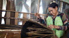 Quảng Ngãi: Người Hrê gìn giữ nghề đan lát truyền thống