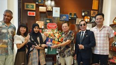 Gặp gỡ nữ sĩ người Qatar Soad Al-Kuwari tại Hà Nội