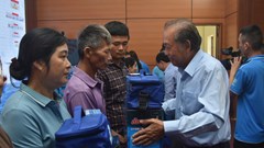 Lan toả chương trình ‘Cùng ngư dân thắp sáng đèn trên biển’