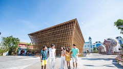 Đi tìm nguyên nhân thế hệ Gen Z rủ nhau “bỏ phố về biển”