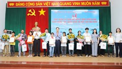 Tổng công ty Tân Cảng Sài Gòn nhận đỡ đầu con ngư dân tại Thanh Hóa