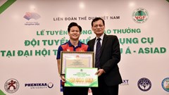 Á quân ASIAD 19 Nguyễn Văn Khánh Phong nhận giải thưởng lớn