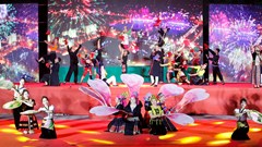 Chương trình giao lưu văn nghệ Việt - Trung