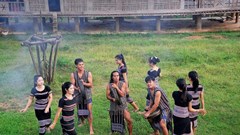 Người nghệ nhân truyền cảm hứng cho thế hệ trẻ về âm nhạc truyền thống đồng bào Hrê