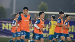 Những câu chuyện từ phía sau