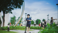 Tuổi thơ hạnh phúc của những cư dân nhí tại “miền biển” giữa lòng Hà Nội