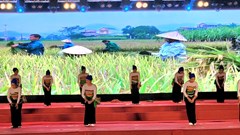 Phiên chợ vùng cao xứ Thanh