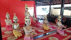 Phát triển du lịch gắn với bảo tồn văn hóa Khmer