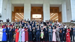 Thủ tướng gặp mặt các nhà giáo tiêu biểu