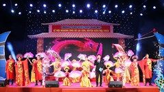 Tôn vinh nét đẹp văn hóa biển đảo