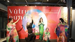 Họa sĩ Đào Anh Khánh “tái xuất” với “Vũ trụ hứng”