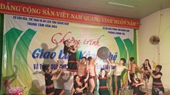 Giao lưu, biểu diễn văn nghệ tại các xã khu vực biên giới Nam Giang