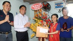 Lãnh đạo tỉnh Bình Dương thăm và chúc mừng nhà vô địch bi sắt thế giới