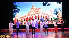 Rực rỡ Sắc màu văn hóa “Rik Reay Pithi Ok Om Bok - Vui hội Ok Om Bok”