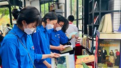 Cần cái “bắt tay” giữa nhà xuất bản và thư viện trong bảo vệ bản quyền và phát triển tài nguyên thông tin